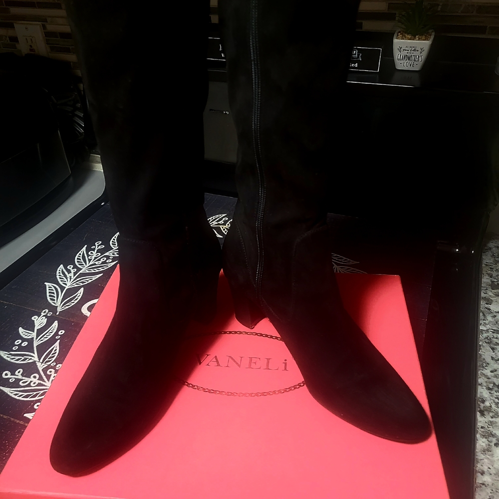 Vaneli Women's Black Boots